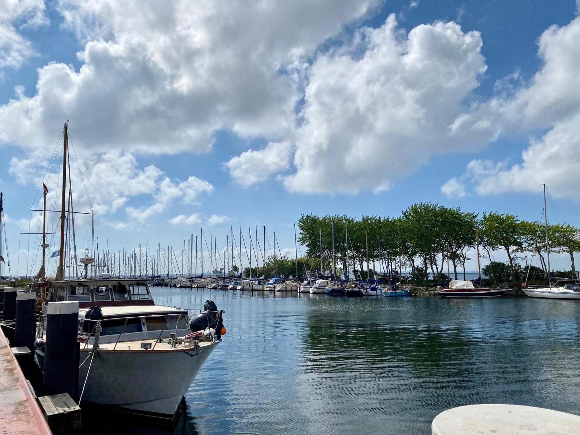 Orth B16 - Toller Hafen-und Ostseeblick * Fehmarn