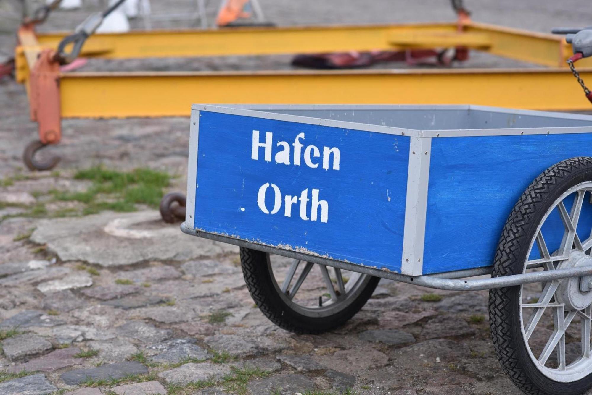 Apartment Orth B16 - Toller Hafen-und Ostseeblick